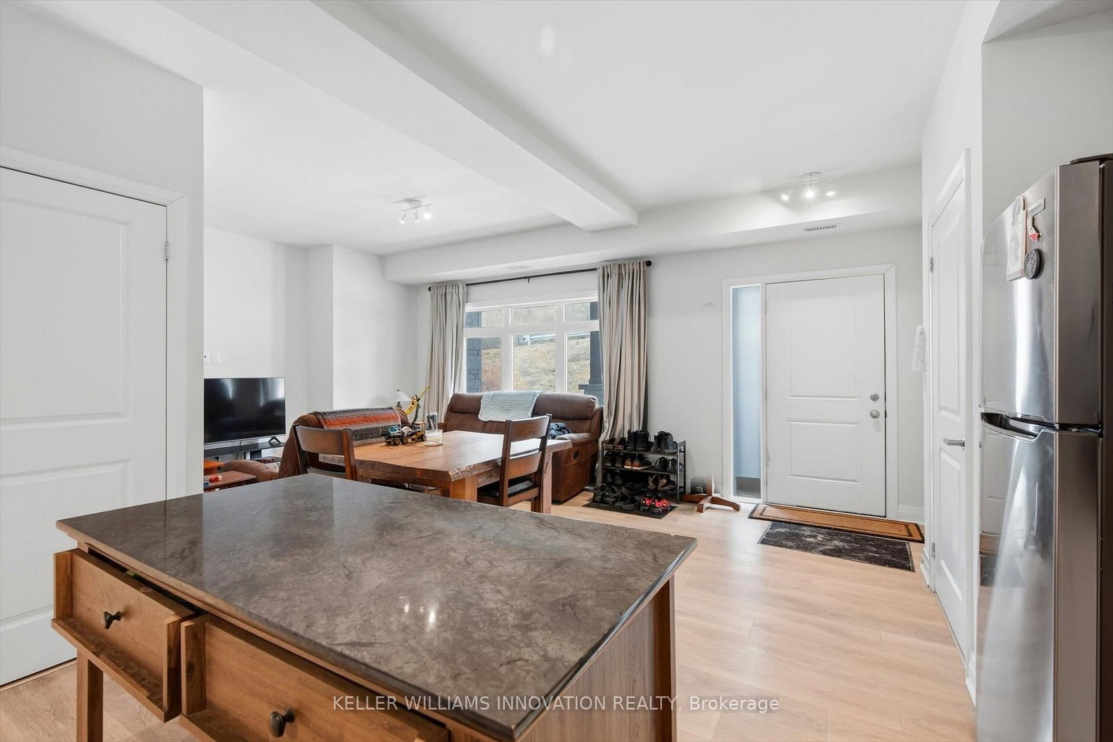 Townhouse for sale at 71-2 Willow Street, Brant, Ontario, N3L 0K7 - Paris - MLS: X12848982