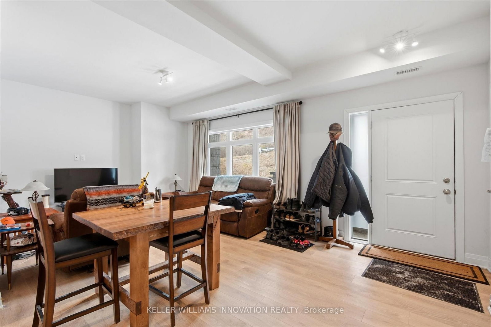 Townhouse for sale at 71-2 Willow Street, Brant, Ontario, N3L 0K7 - Paris - MLS: X12848982