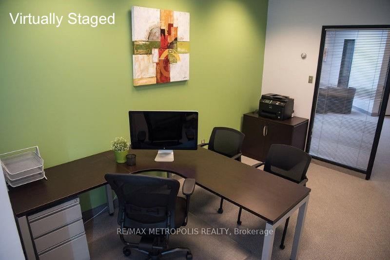 Upper - 373 Vidal St S, Sarnia, N7T 2V3 | Image 2