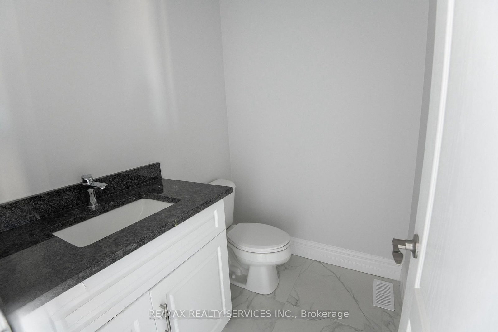 150 Tuscany Trail • Chatham-Kent, ON photo 14