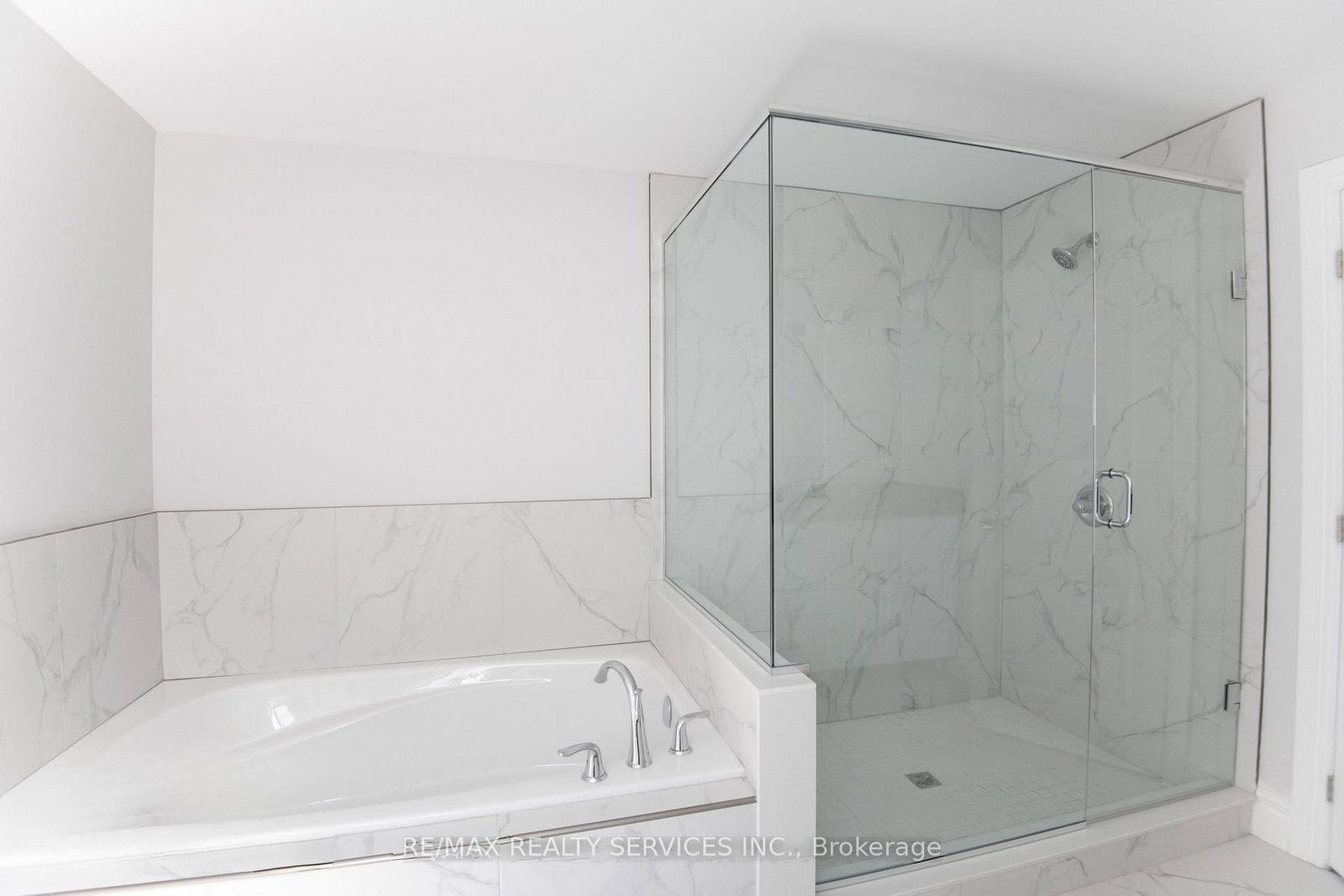 150 Tuscany Trail • Chatham-Kent, ON photo 20