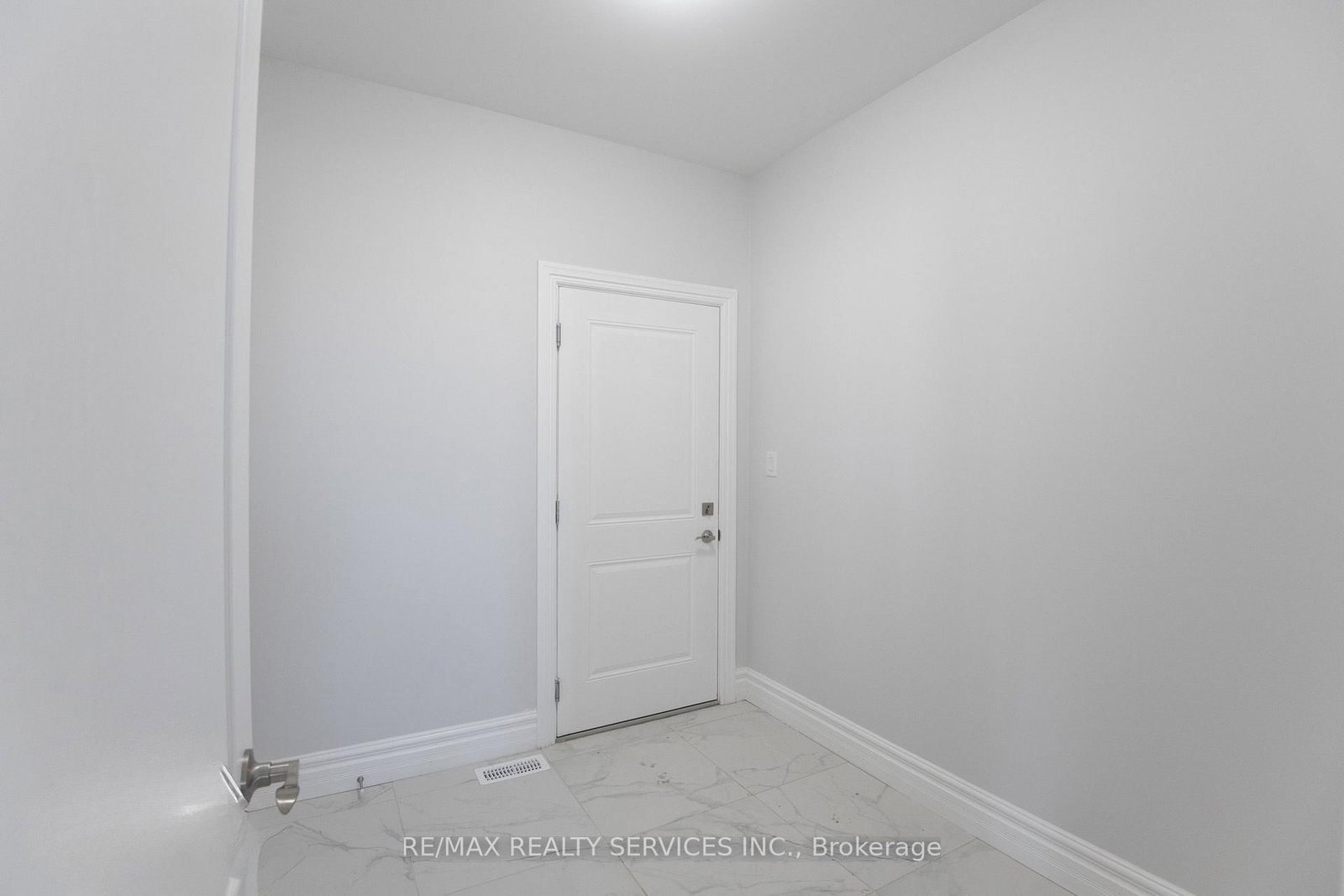 150 Tuscany Trail • Chatham-Kent, ON photo 27