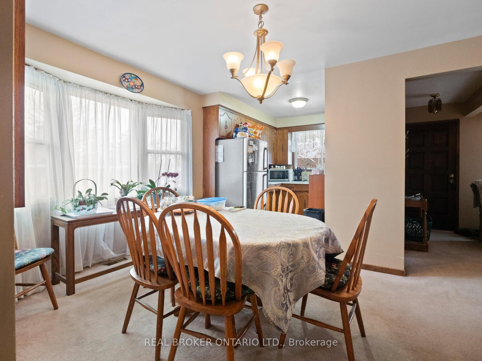 Detached House for sale at 20 Brackencrest Road, St. Catharines, Ontario, L2P 3K8 - Secord Woods - MLS: X12849650