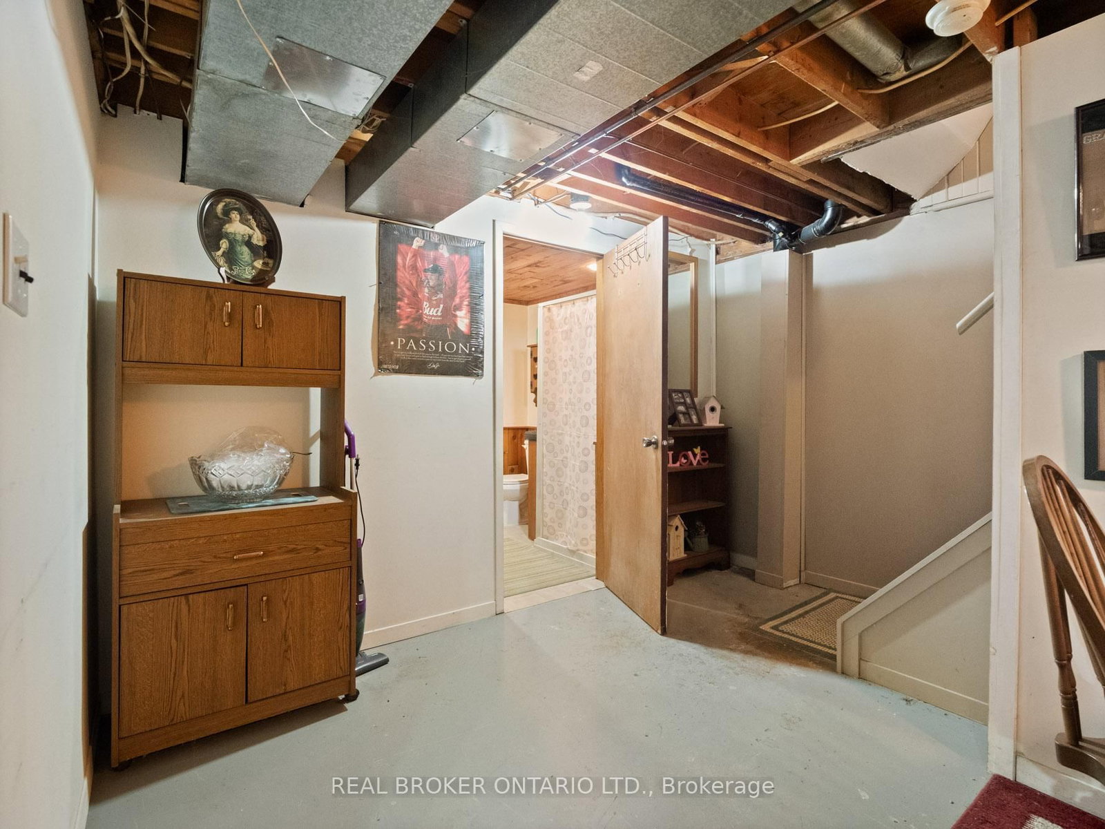 Detached House for sale at 20 Brackencrest Road, St. Catharines, Ontario, L2P 3K8 - Secord Woods - MLS: X12849650