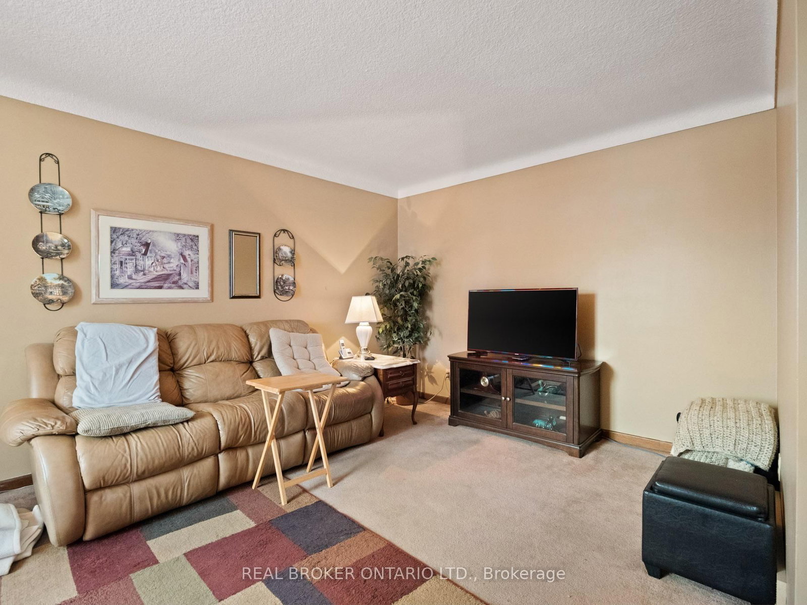 Detached House for sale at 20 Brackencrest Road, St. Catharines, Ontario, L2P 3K8 - Secord Woods - MLS: X12849650