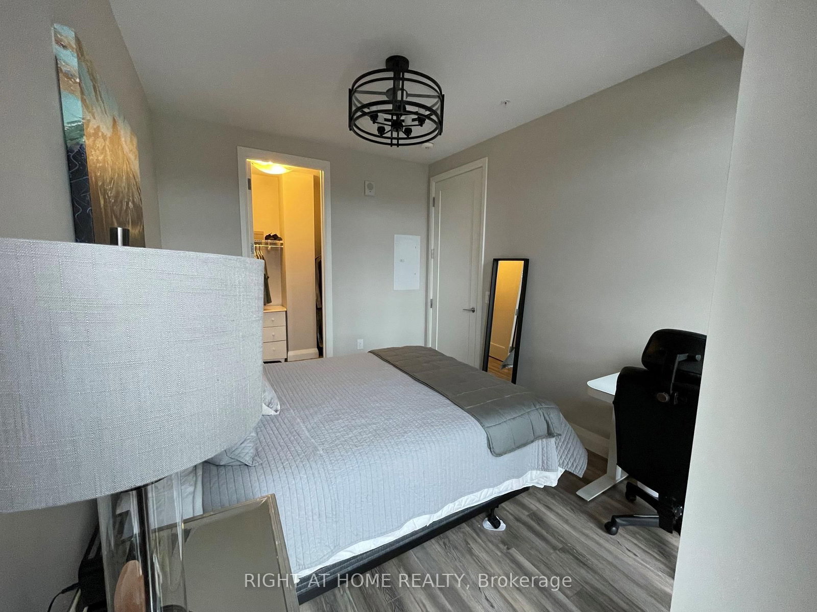 Condo for sale at 1015-118 King Street, Hamilton, Ontario, L8N 0A9 - Beasley - MLS: X12849896