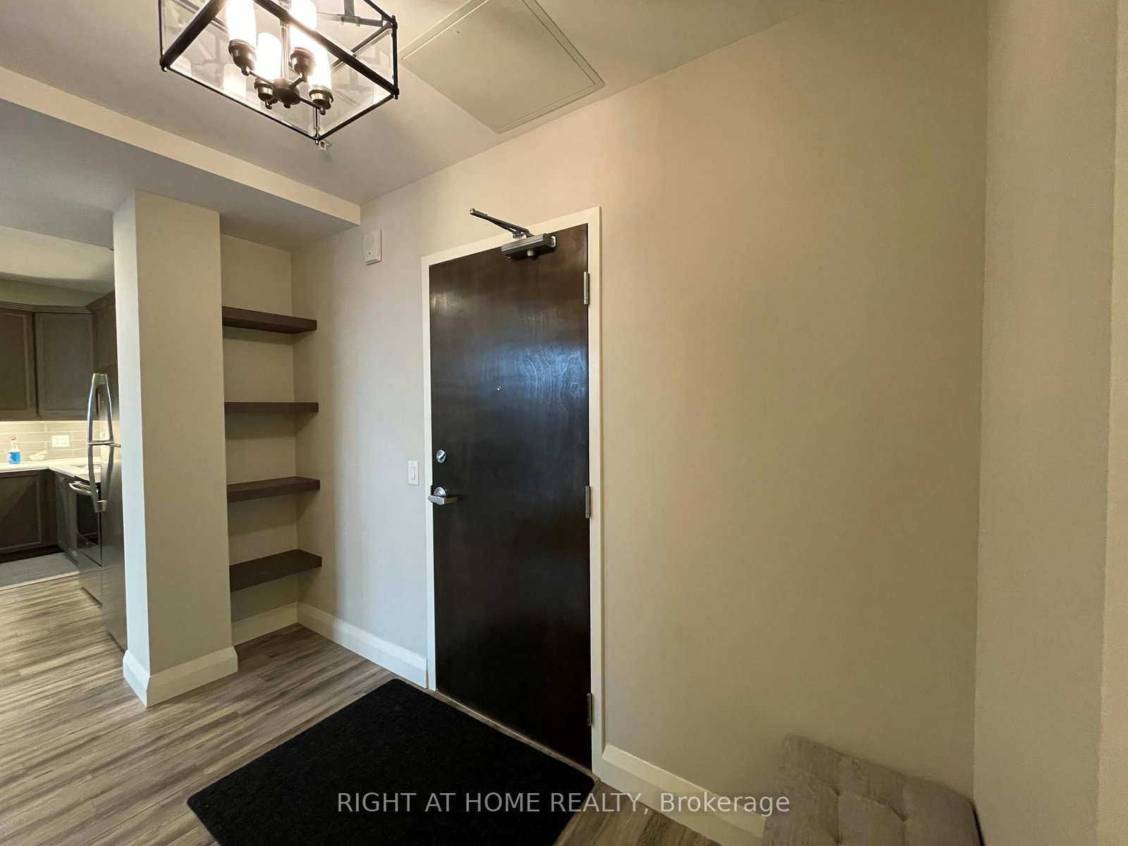 Condo for sale at 1015-118 King Street, Hamilton, Ontario, L8N 0A9 - Beasley - MLS: X12849896