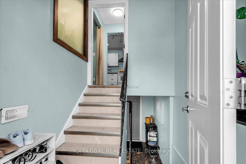 134 Thaler Ave, Kitchener, N2A 1R5 | Image 3