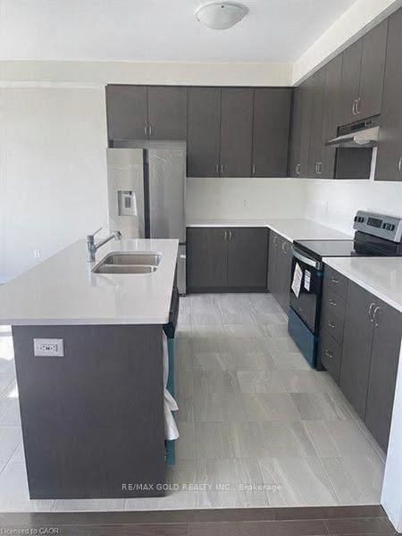 117 Leslie Davis Street