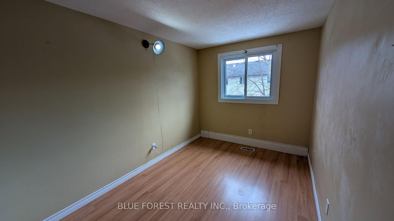 Townhouse for sale at 20-253 Taylor Street, London East, Ontario, N5Y 2J6 - East C - MLS: X12850066