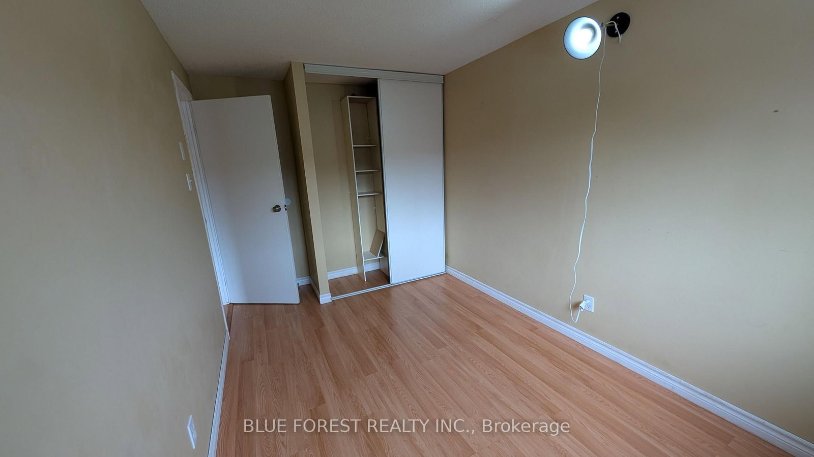 Townhouse for sale at 20-253 Taylor Street, London East, Ontario, N5Y 2J6 - East C - MLS: X12850066