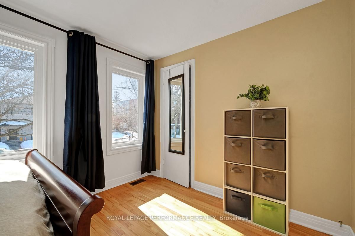 Semi-Detached House for sale at 321 Donald Street, Ottawa, Ontario, K1K 1M4 - Overbrook/Castle Heights - MLS: X12850072