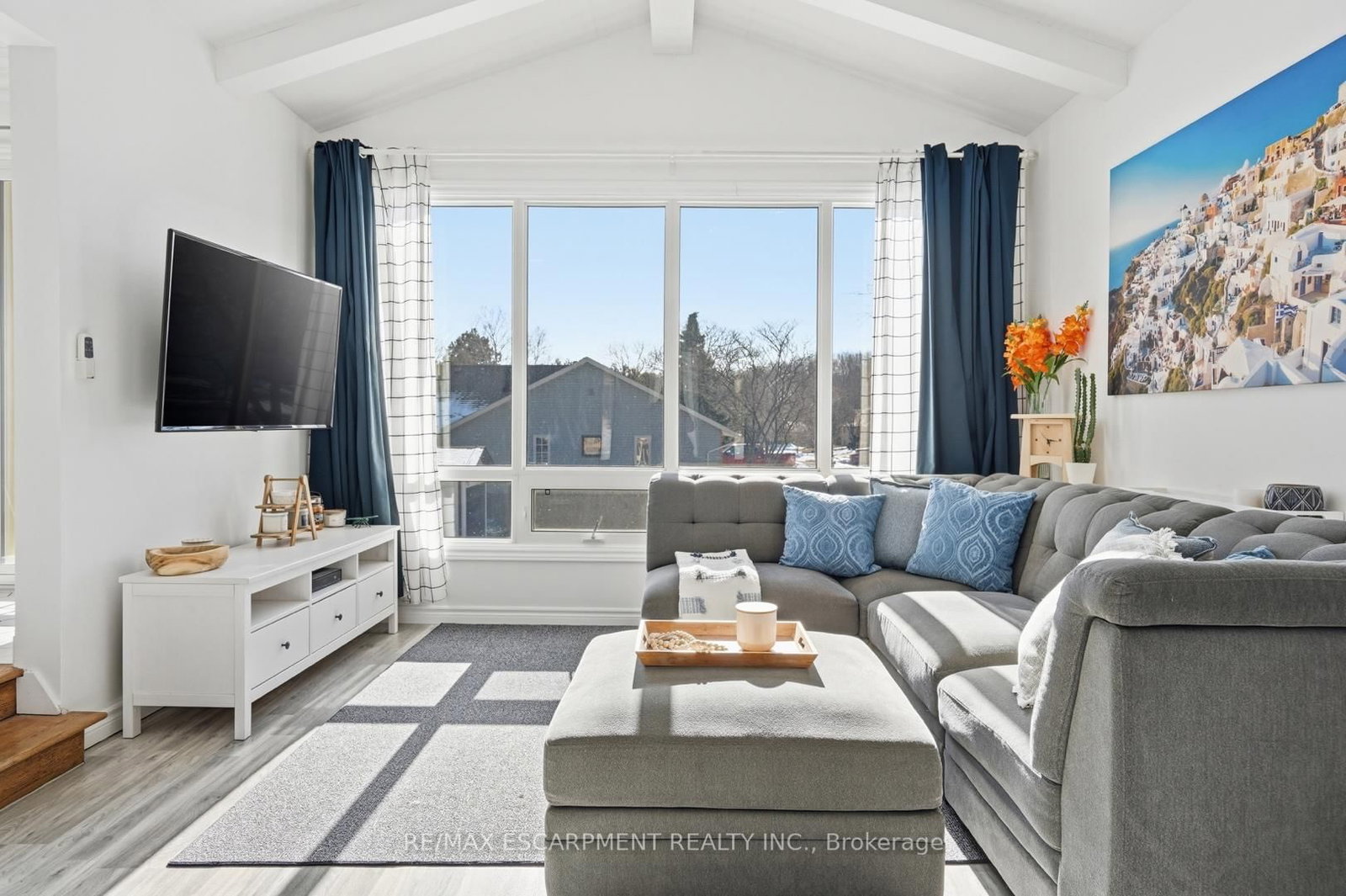 Detached House for sale at 81 Thomson Drive, Hamilton, Ontario, L8B 0G5 - Waterdown - MLS: X12850284