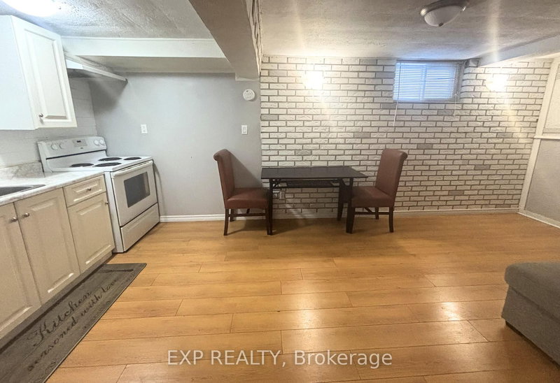 lower - 381 Fleet St, Welland, L3B 4X4 | Image 2