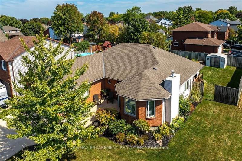 35 Highland Blvd, Haldimand, N3W 1G6 | Image 2