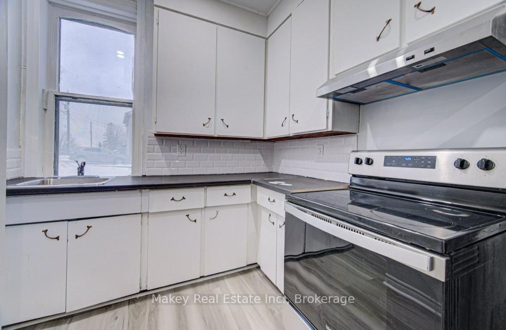 115 Courtney Street - Photo 16
