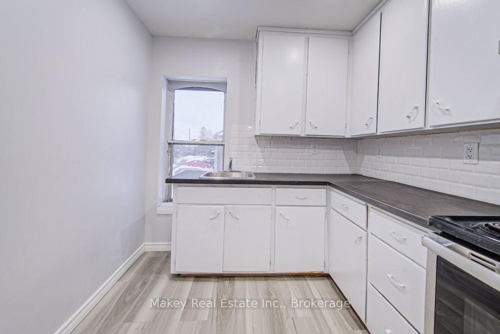 115 Courtney Street - Photo 30