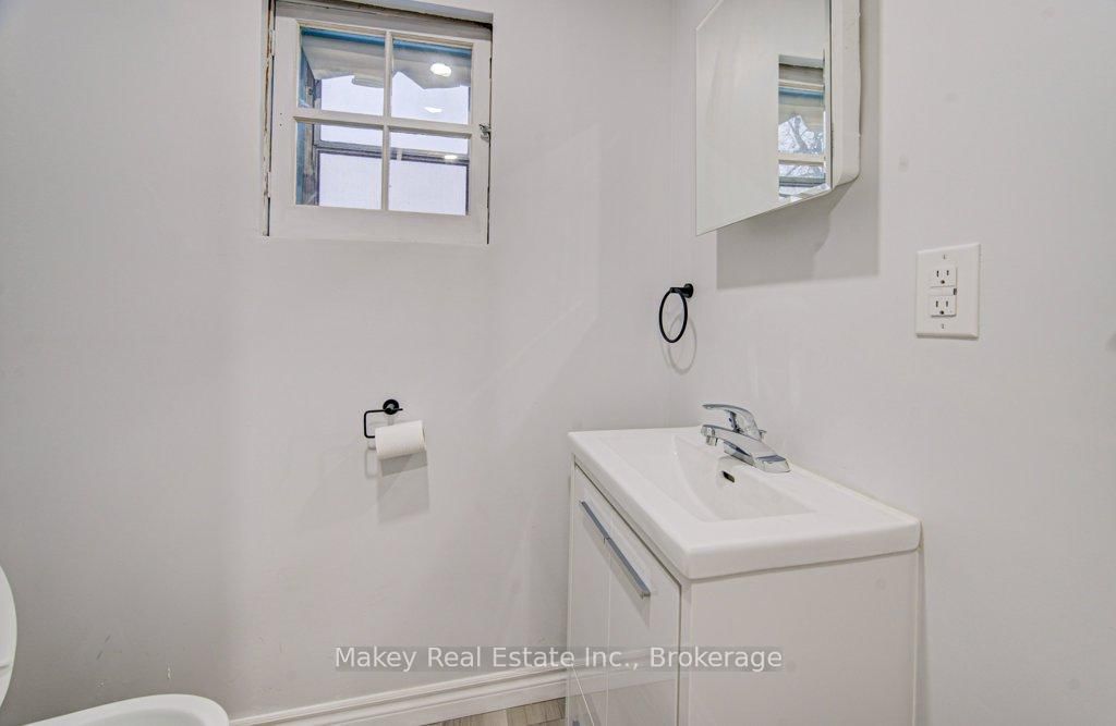 115 Courtney Street - Photo 34