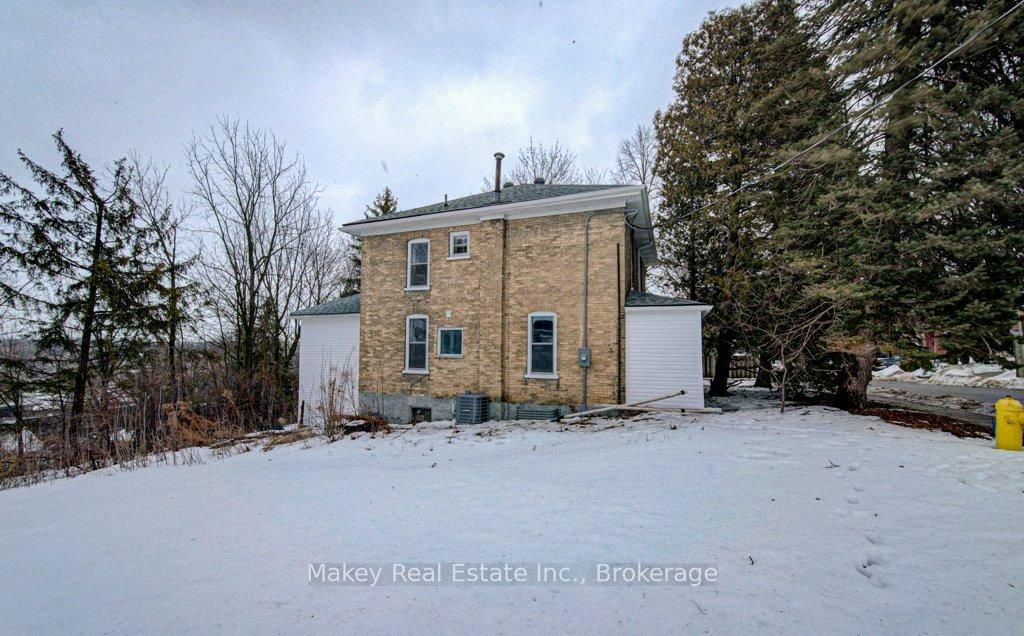 115 Courtney Street - Photo 5