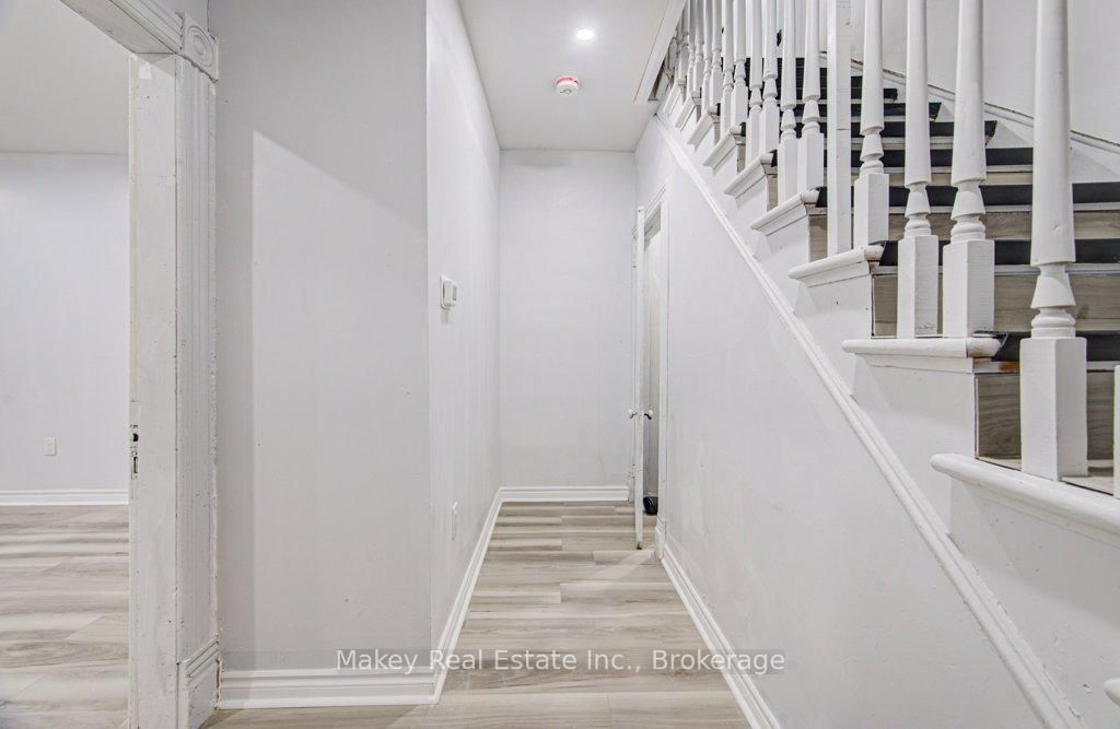 115 Courtney Street - Photo 8