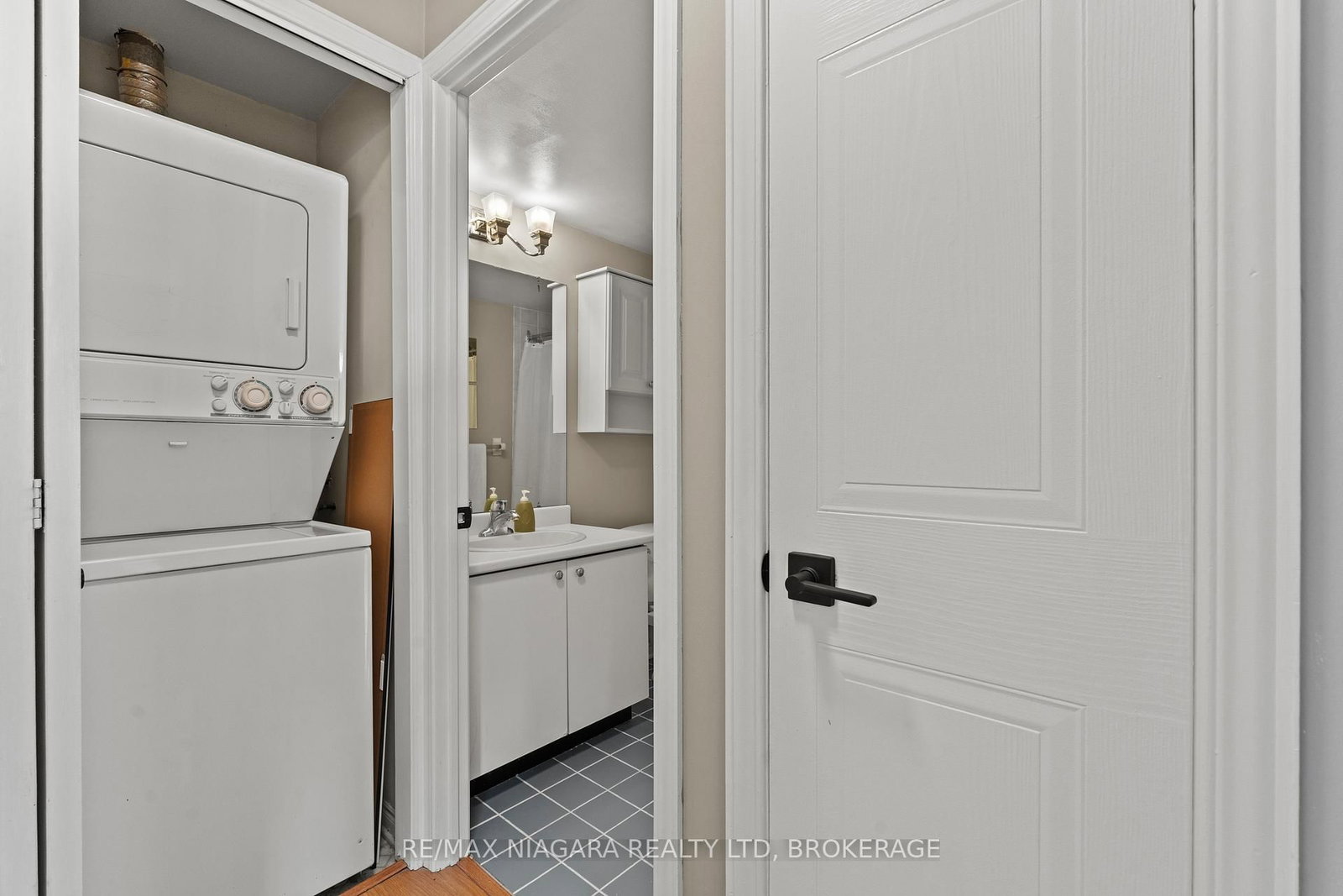 81 Scott Street, Unit 601 - Photo 25