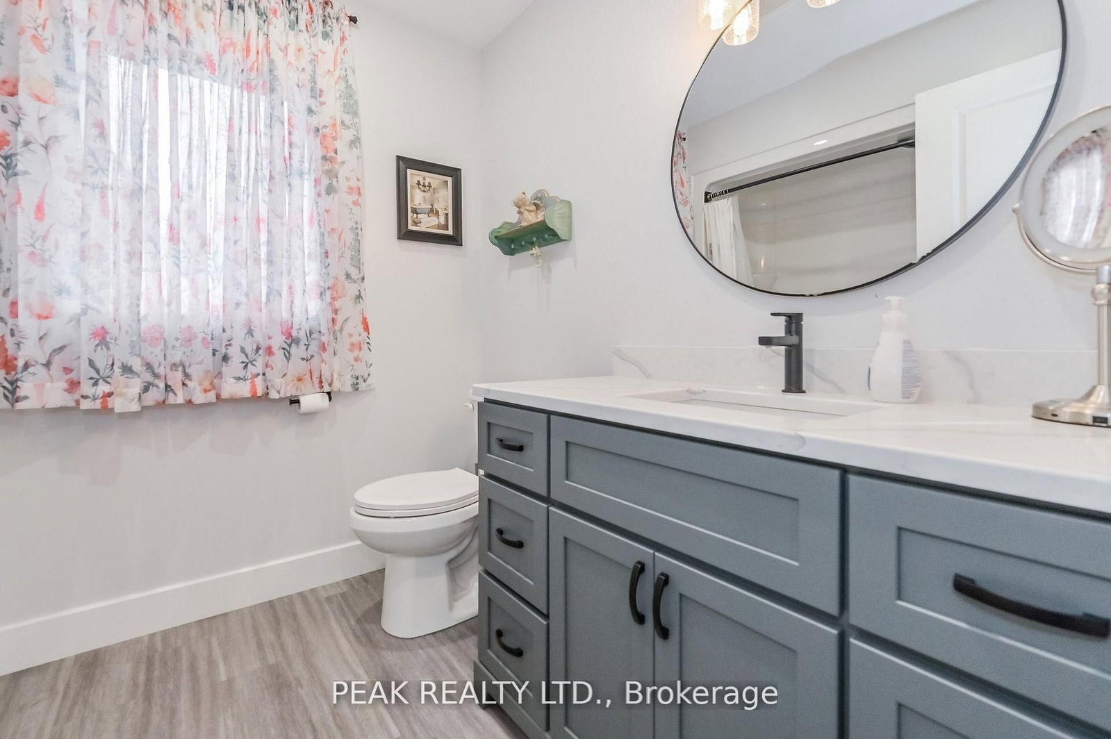 1020 Victoria Street • West Grey, ON photo 13