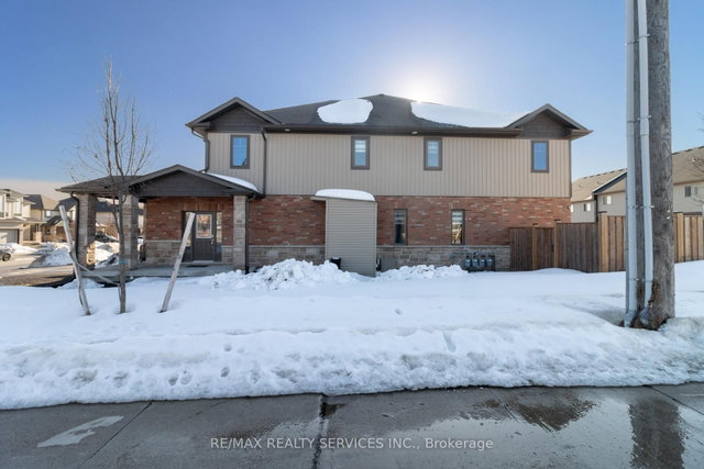 7 - 118 Simmonds Drive