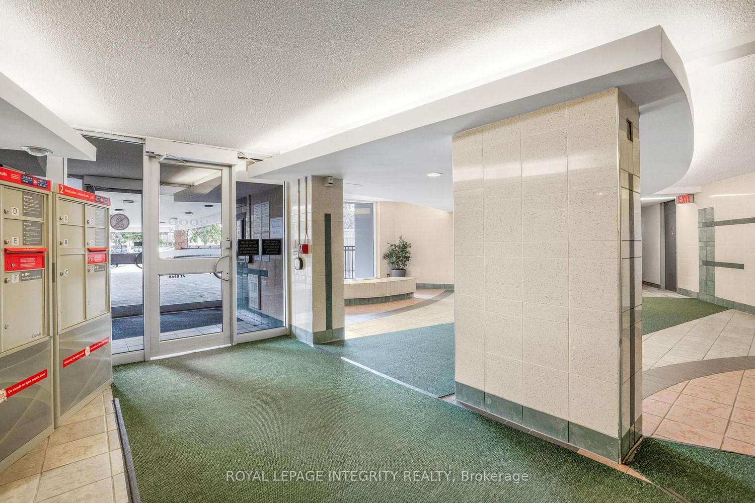 2000 Jasmine Crescent, Unit 1110