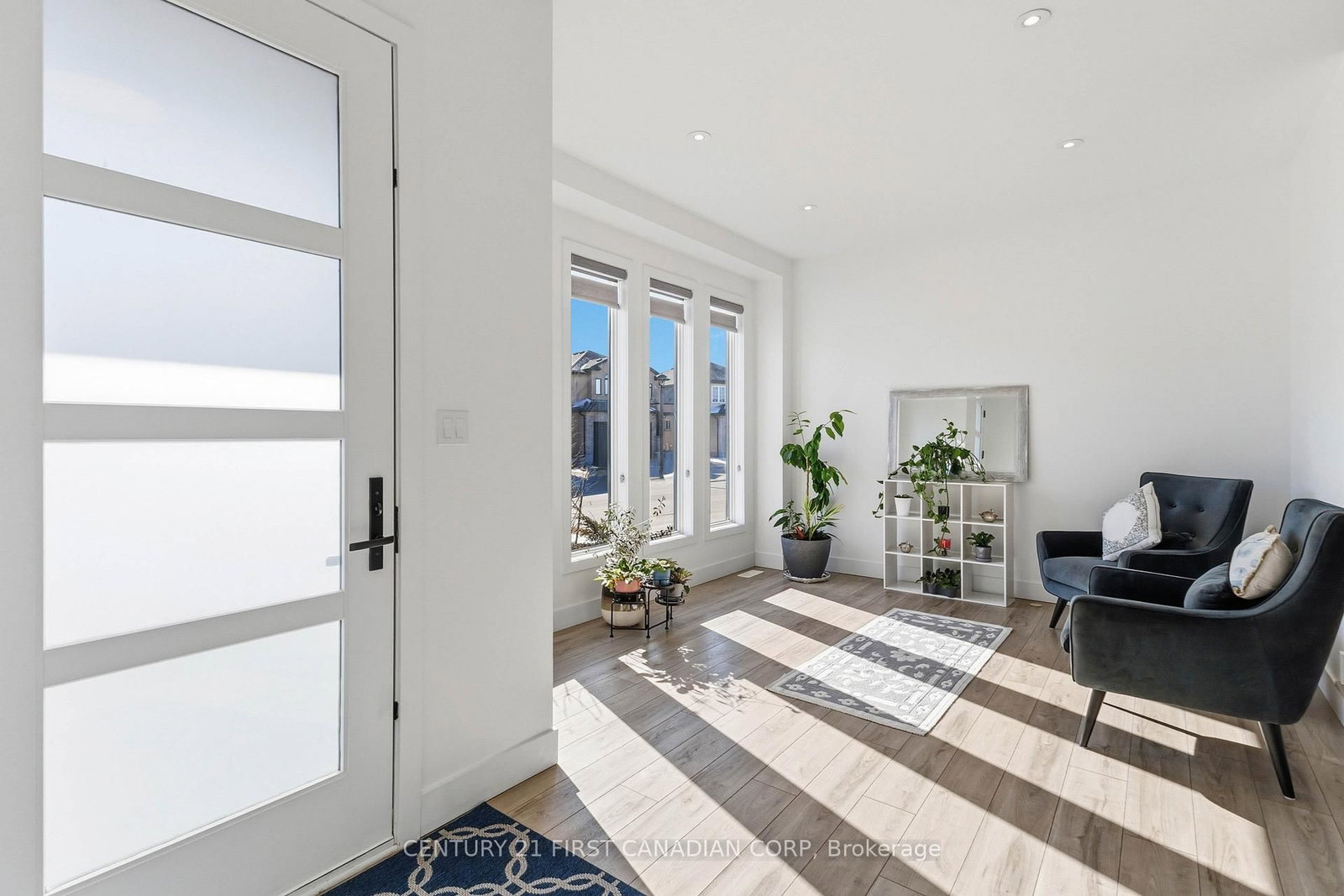 1647 Applerock Avenue - Photo 4