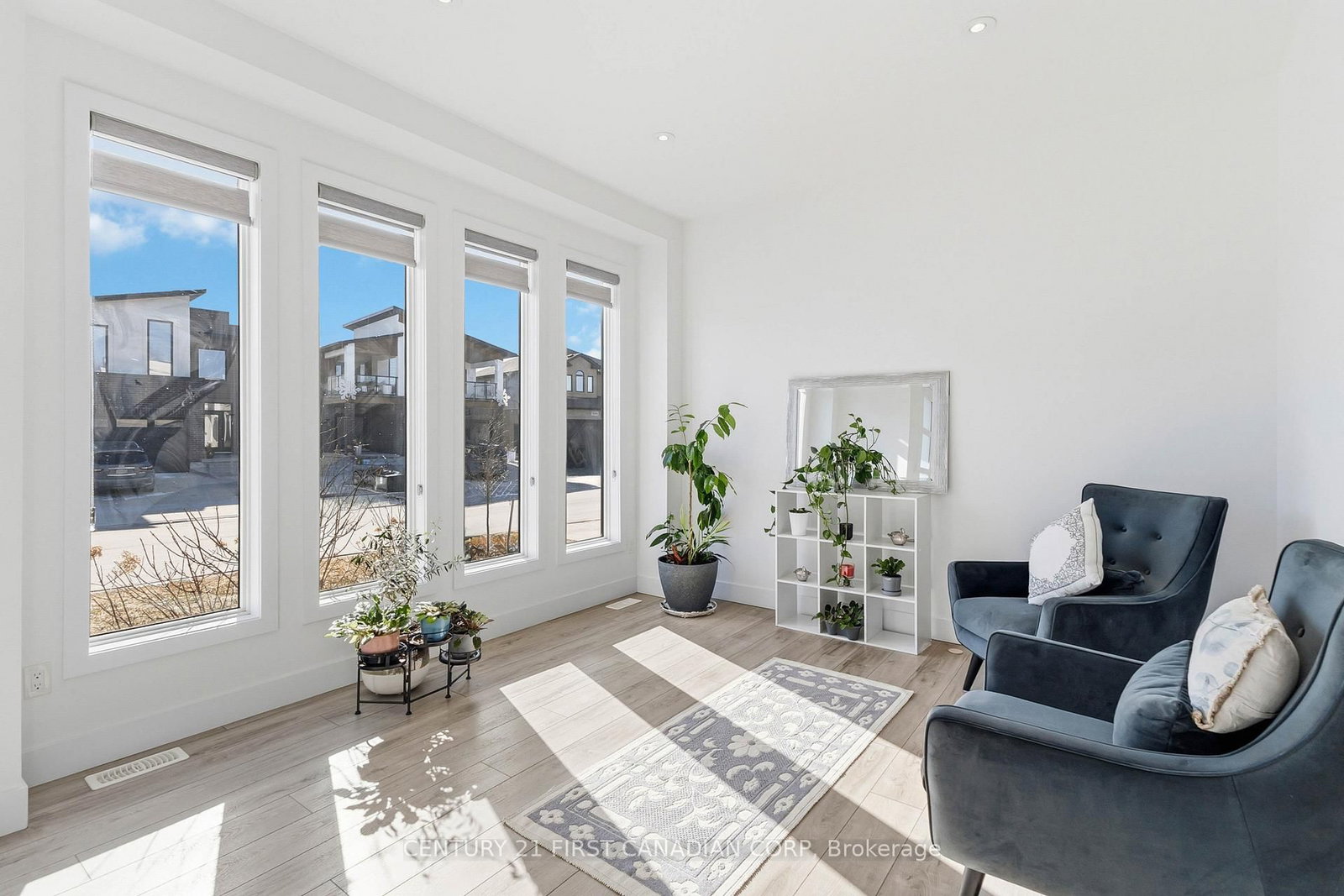 1647 Applerock Avenue - Photo 5