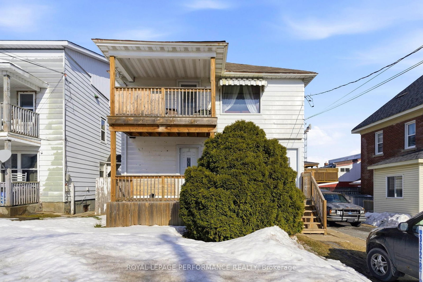 Listing photo 2