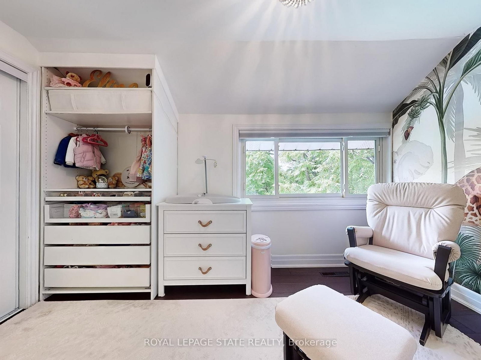 Detached House for sale at 144 Old Ancaster Road, Hamilton, Ontario, L9H 3R4 - Dundas - MLS: X12852362