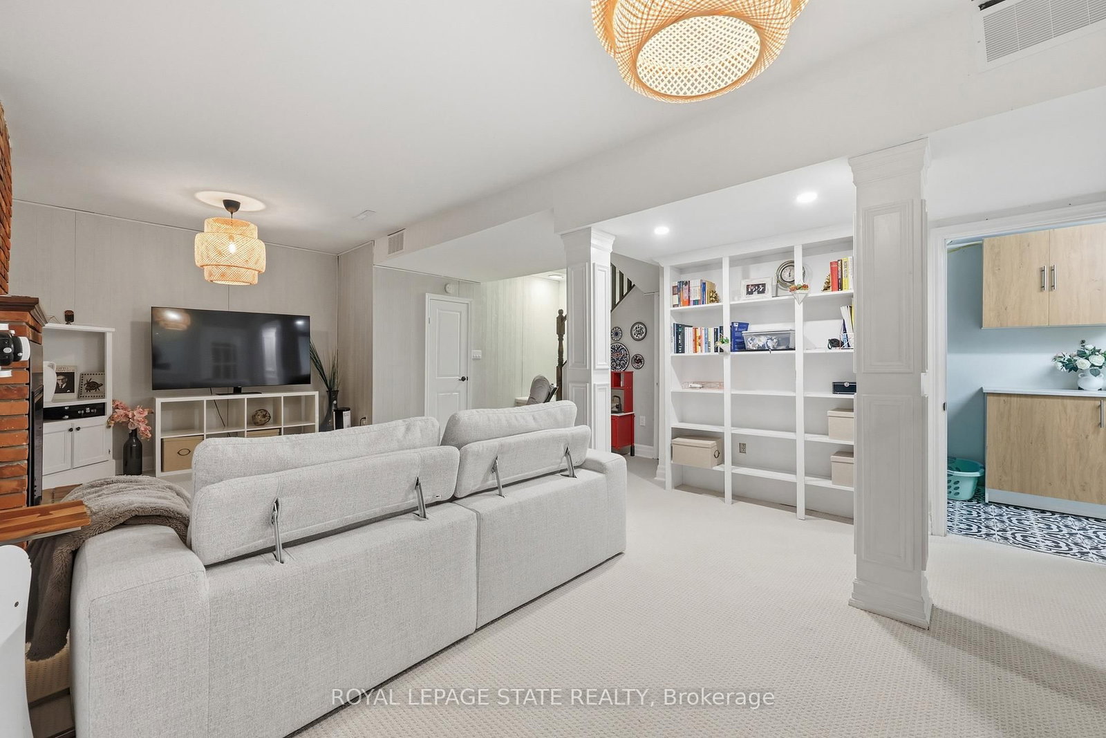 Detached House for sale at 144 Old Ancaster Road, Hamilton, Ontario, L9H 3R4 - Dundas - MLS: X12852362