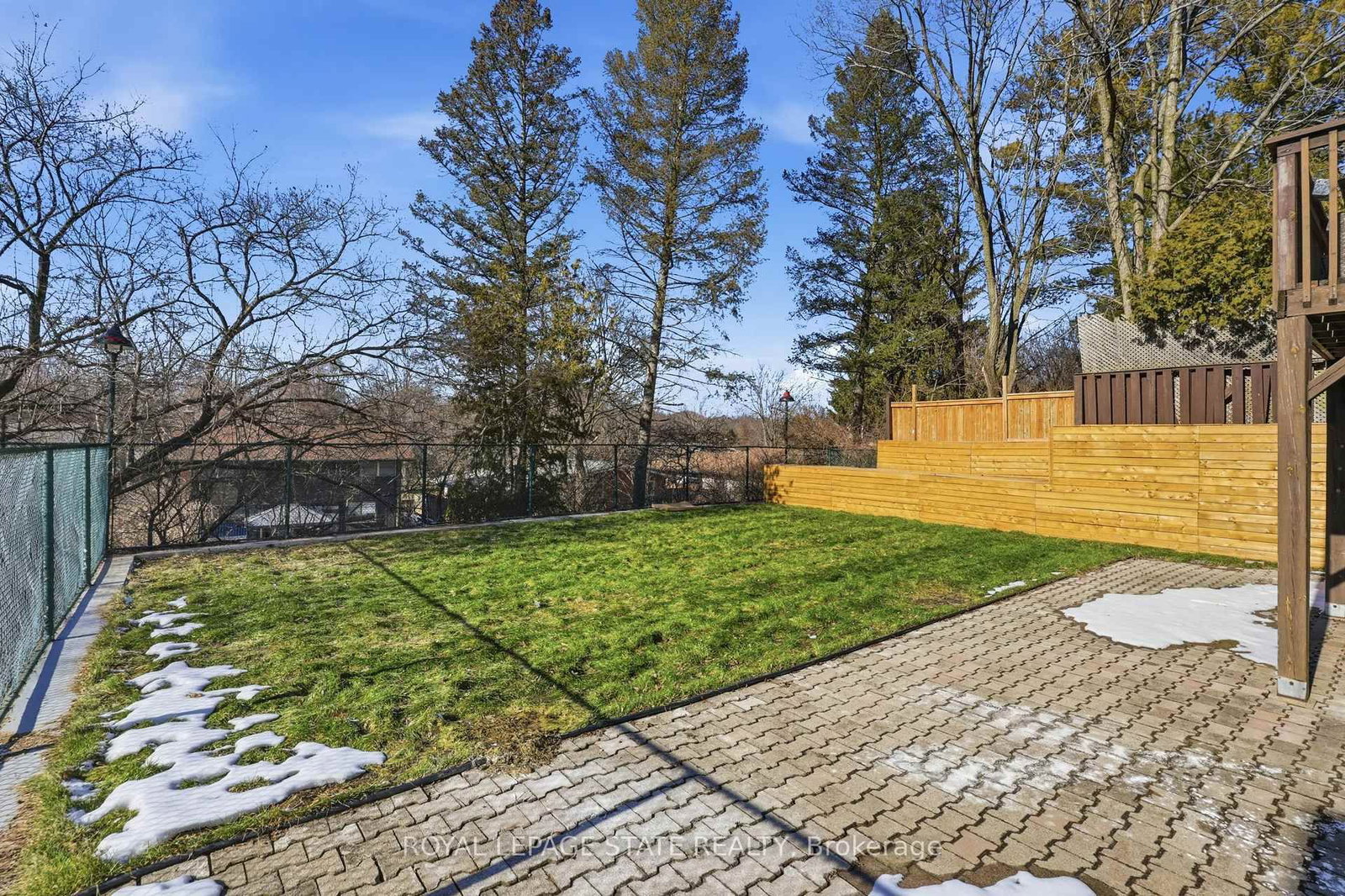 Detached House for sale at 144 Old Ancaster Road, Hamilton, Ontario, L9H 3R4 - Dundas - MLS: X12852362