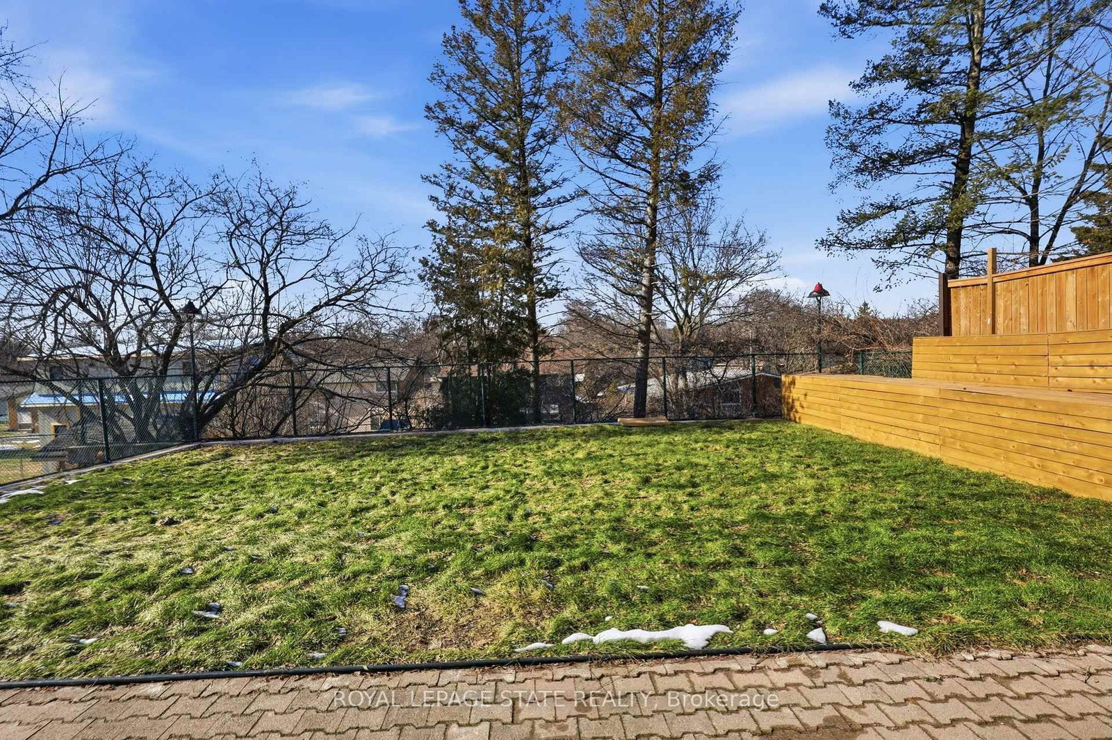 Detached House for sale at 144 Old Ancaster Road, Hamilton, Ontario, L9H 3R4 - Dundas - MLS: X12852362