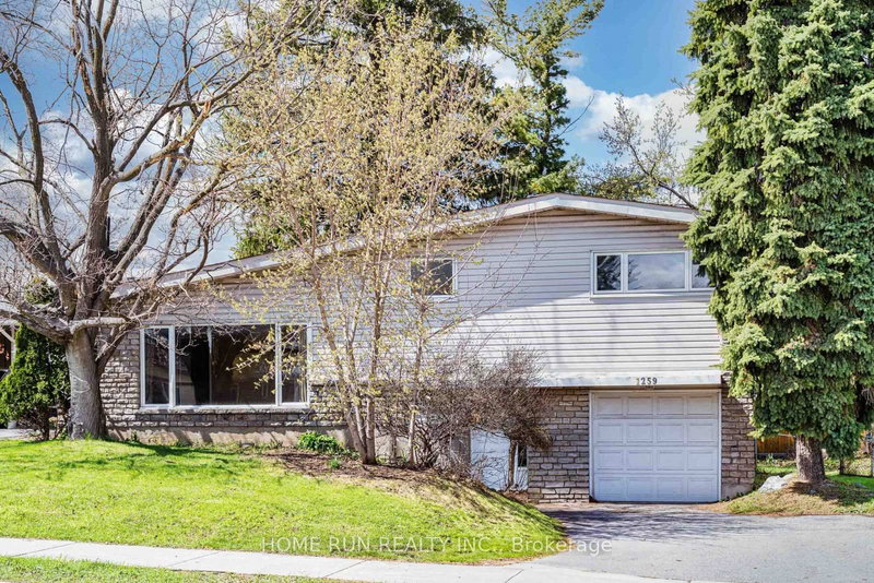 home for sale on 1259 Meadowlands Drive E