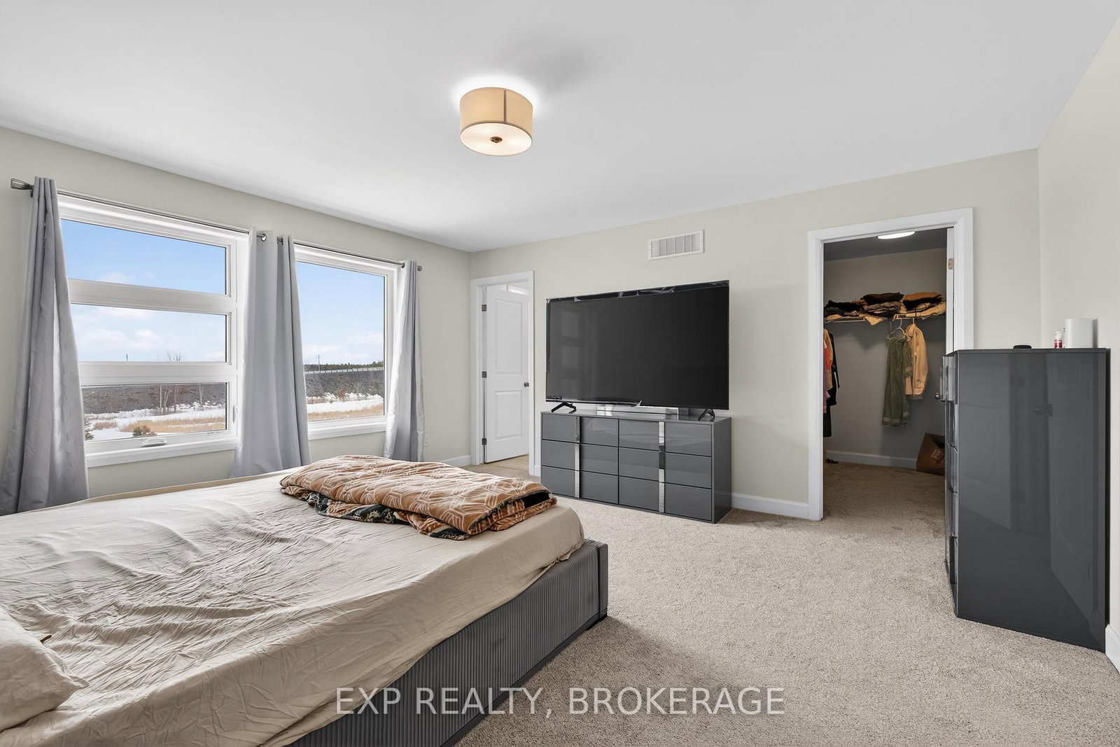 Detached House for sale at 9 ERIE Court, Loyalist, Ontario, K7N 0E3 - Amherstview - MLS: X12852816