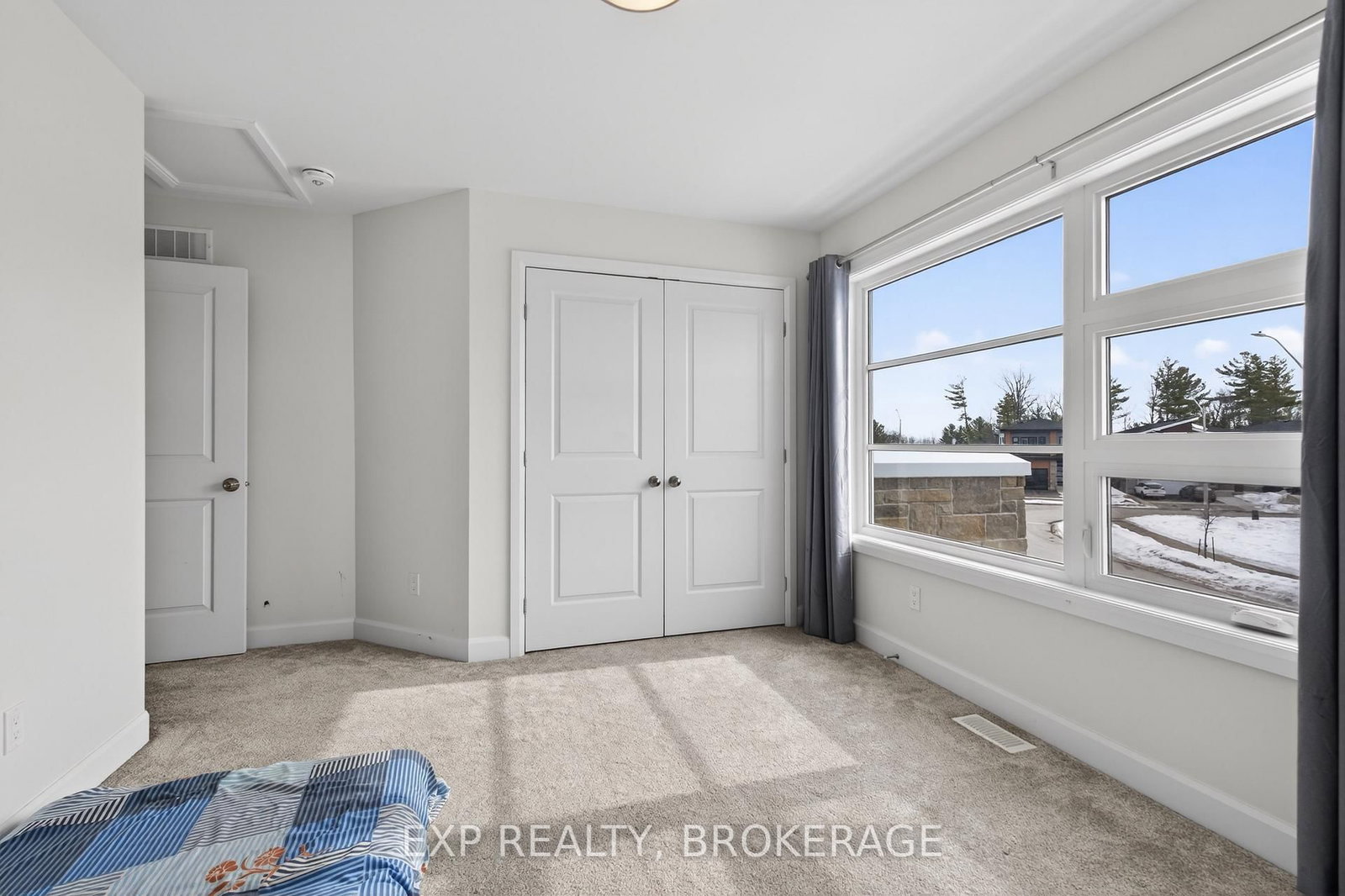 Detached House for sale at 9 ERIE Court, Loyalist, Ontario, K7N 0E3 - Amherstview - MLS: X12852816