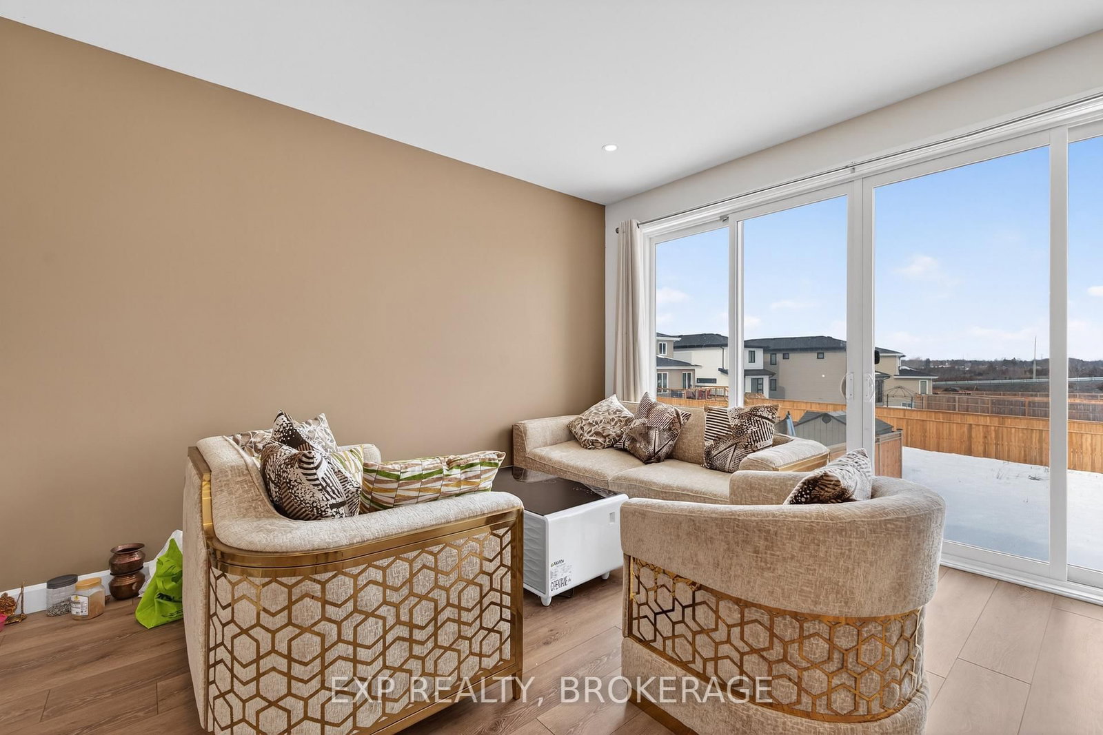 Detached House for sale at 9 ERIE Court, Loyalist, Ontario, K7N 0E3 - Amherstview - MLS: X12852816