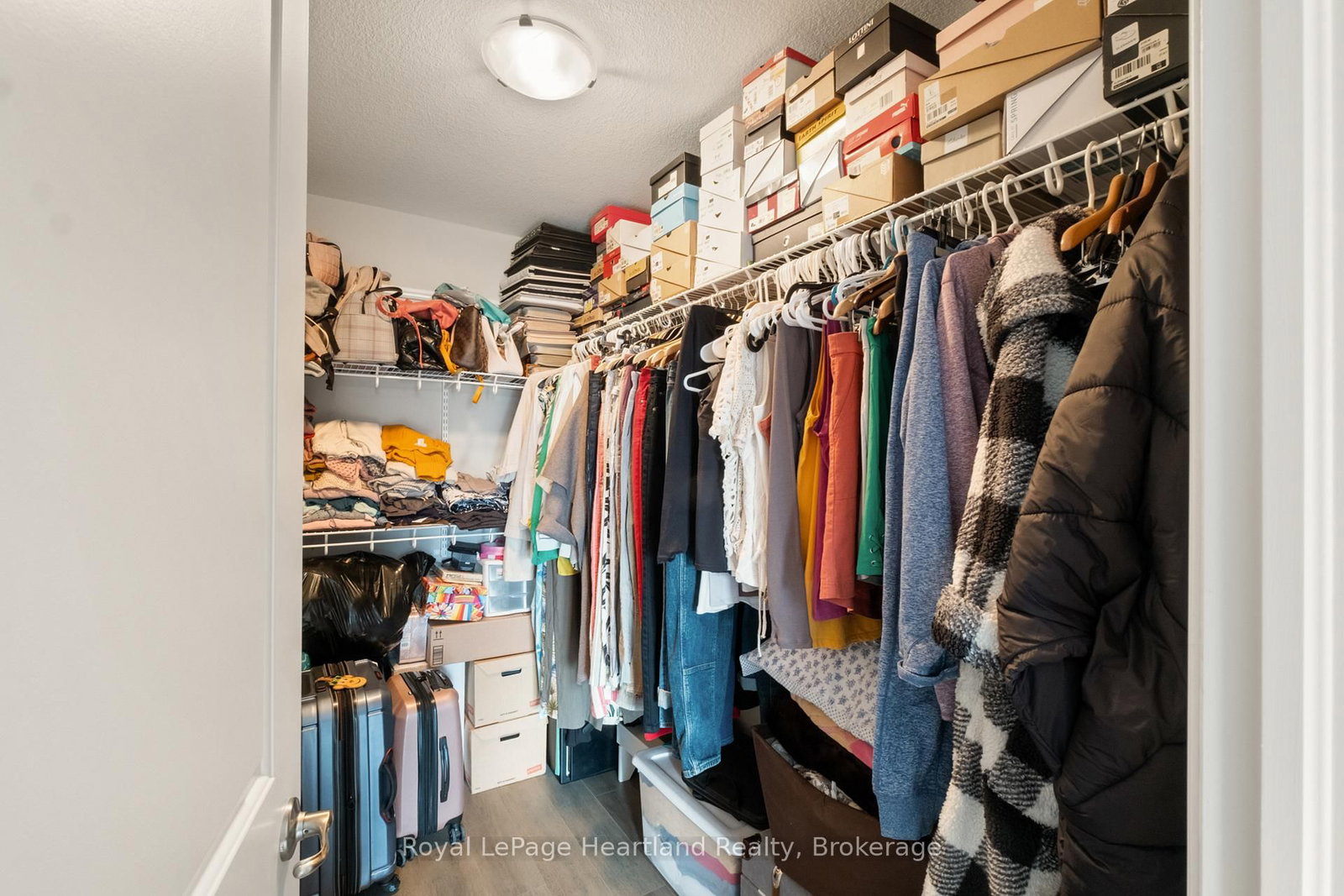 Detached House for sale at 140 LAKE BREEZE Drive, Ashfield-Colborne-Wawanosh, Ontario, N7A 0C6 - Colborne - MLS: X12852846