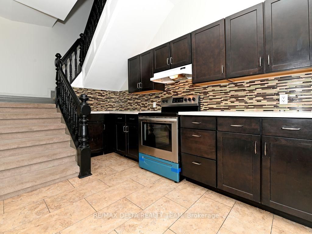 355 Bronson Avenue - Photo 3