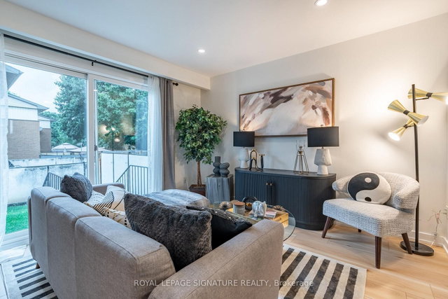 22 Woodman Drive N