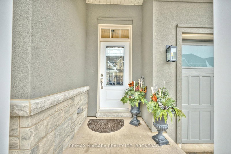 23 Sassafras Row, Fort Erie, L0S 1N0 | Image 3