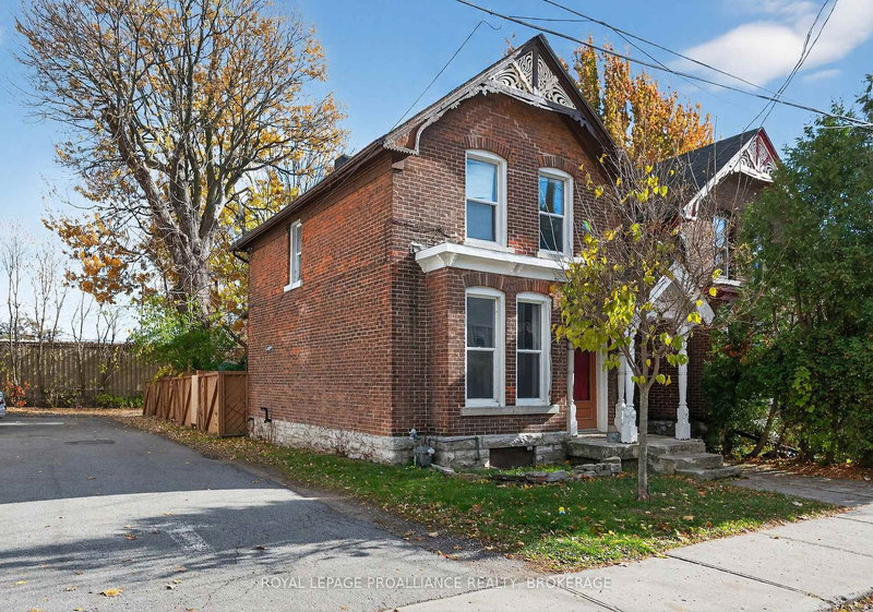 407 Bagot St, Kingston, K7K 3C1 | Image 2