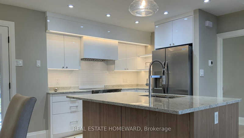 33 Strathcona Dr, St. Catharines, L2M 2A8 | Image 2