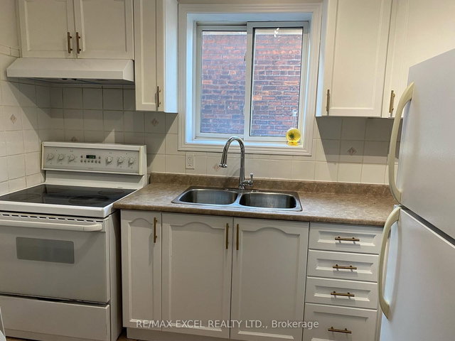 Second floor - 359 Barton Street E