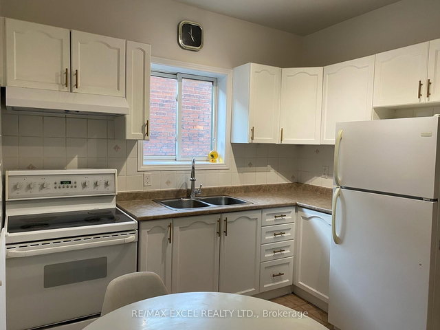 Second floor - 359 Barton Street E