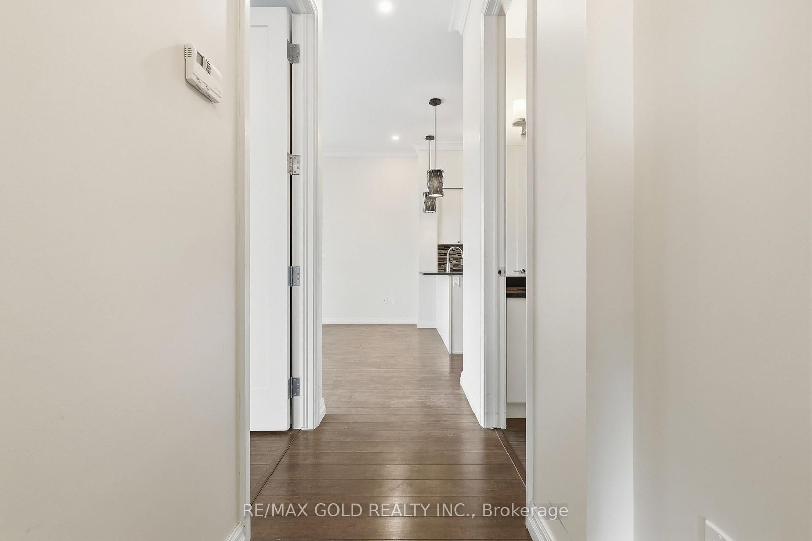 Condo for sale at 305-112 King Street, Hamilton, Ontario, L8N 1A8 - Beasley - MLS: X12853632