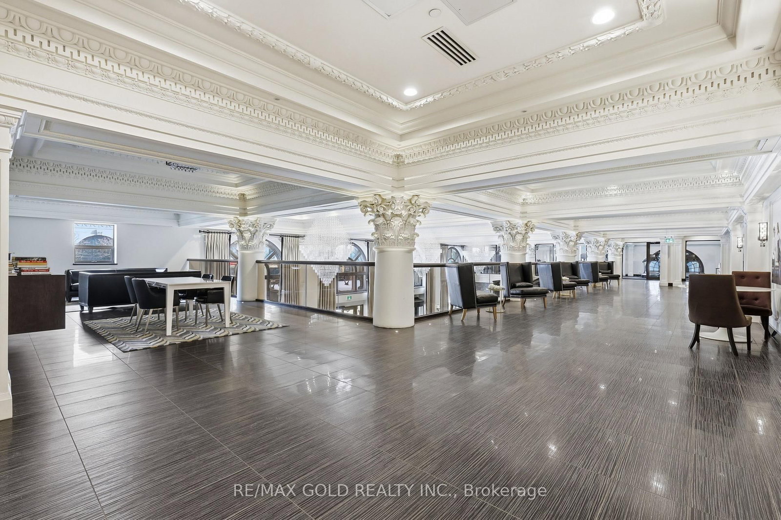 Condo for sale at 305-112 King Street, Hamilton, Ontario, L8N 1A8 - Beasley - MLS: X12853632