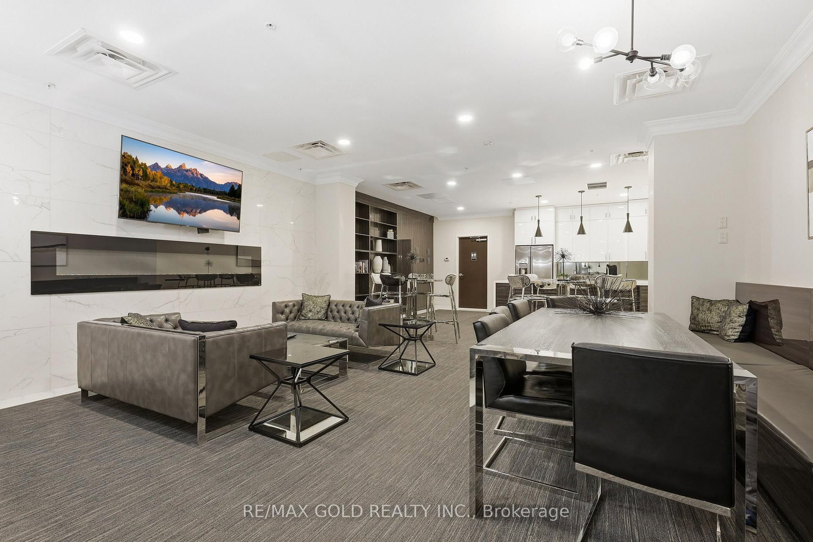 Condo for sale at 305-112 King Street, Hamilton, Ontario, L8N 1A8 - Beasley - MLS: X12853632